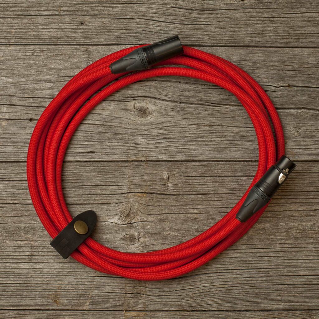 Microphone Computer Red RED MICROPHONE - Toaster Cables